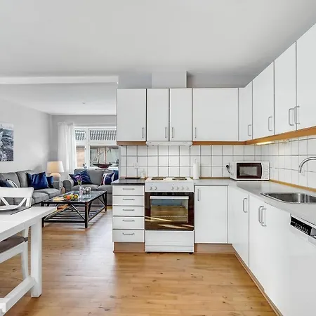 In With Wifi Nyaraló